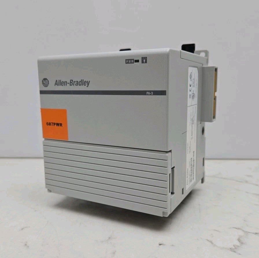 Allen Bradley 1768-PA3 A CompactLogix PLC Power Supply 120/240 Vac In 24 Vdc Out