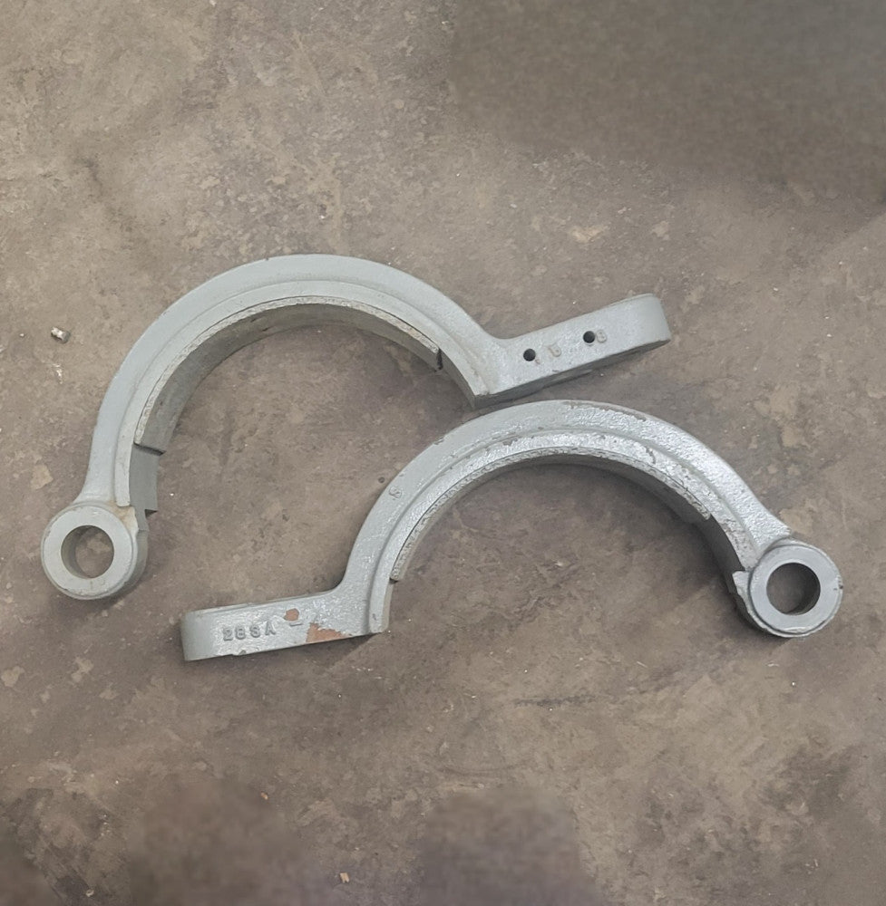 UNBRANDED HINGE CLAMP 289A **2 PIECES** OD: 11" ID: 8" LENGTH: 17"