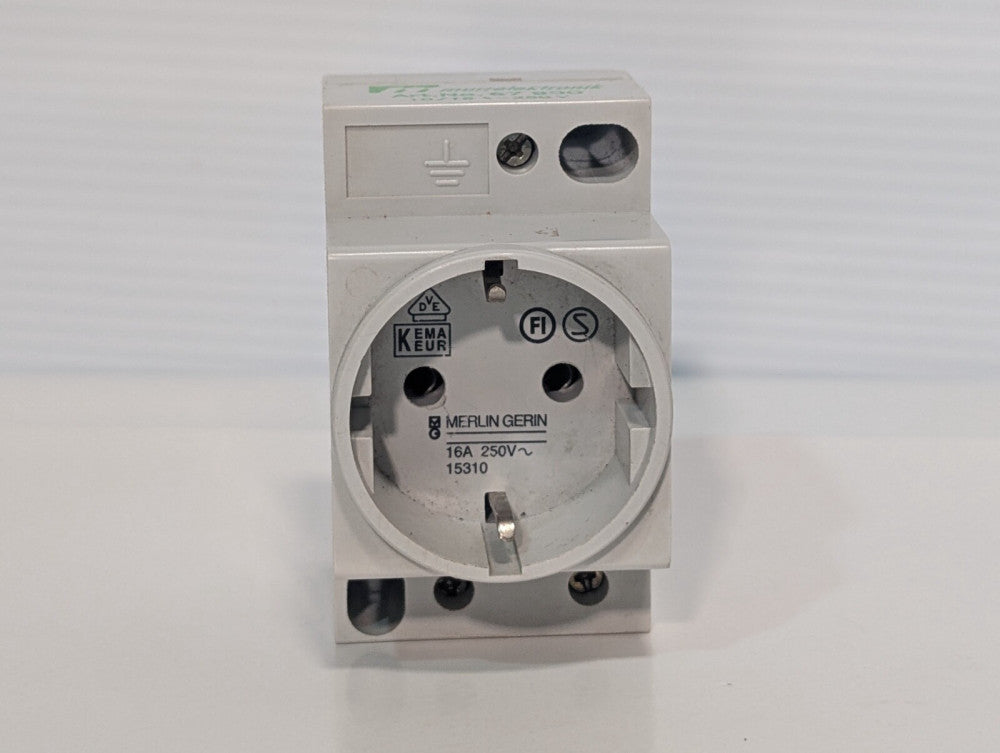 Merlin Gerin 15310 DIN 16A 250V Modular Power Socket Murrelektronik No. 67900