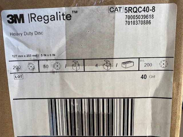 (200 PACK) 3M™ Regalite™ Hookit™ Heavy Duty Discs 5RQC40-8, 5 in x 8 hole, 40 gr