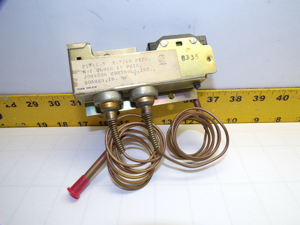 NEW JOHNSON CONTROLS DIFFERENTIAL PRESSURE CONTROL 7/60 PSIG P12AE-3