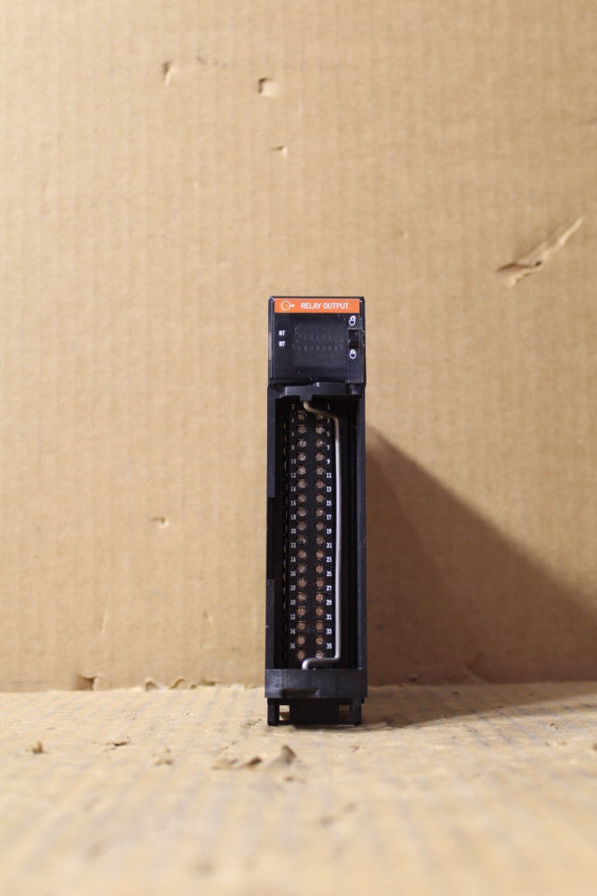 Allen-Bradley 1756-OW16I/A ControlLogix Isolated Output Relay Module (No Door)