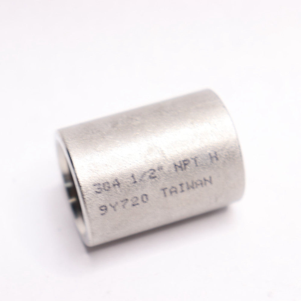 Coupling 304 Stainless Steel 1-1/2"