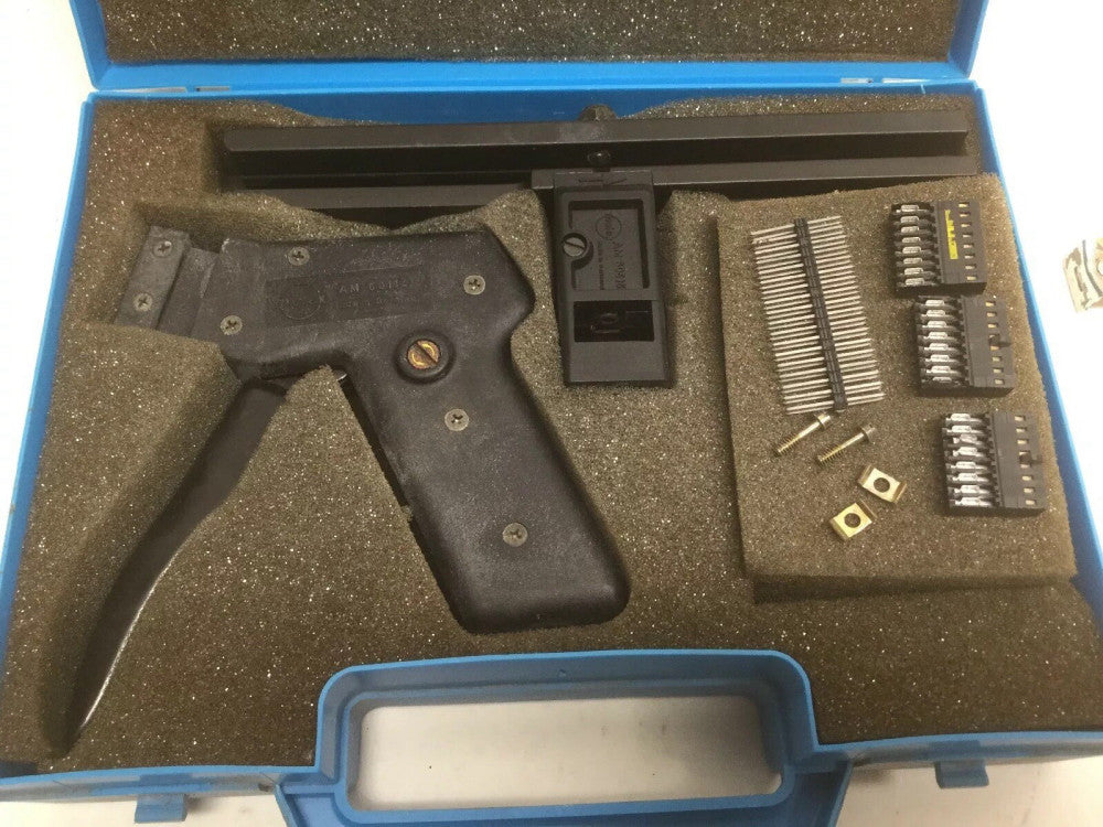 MOLEX AM-60114 Crimping Tool W/ AM-60516 W/Case
