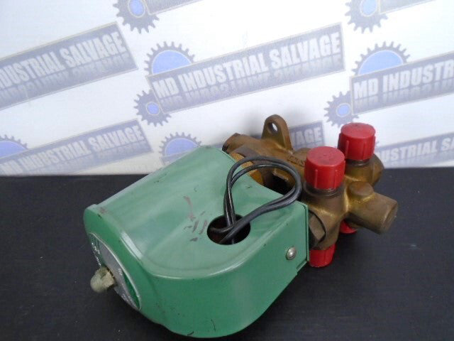ASCO - 1/2" Solenoid Valve 8304, 8304B2G 240V - AIR LIQUID REFRIGERANTS 250 -NEW