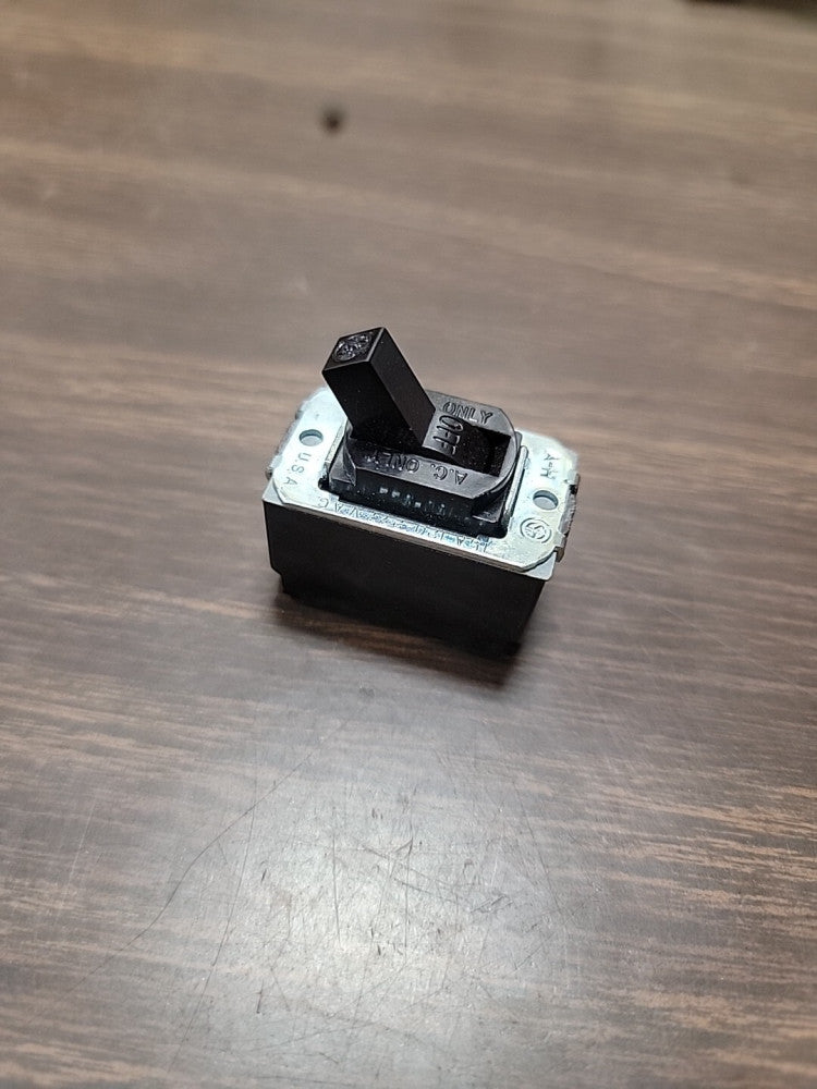 Arrow Hart QST2 Double Pole Switch