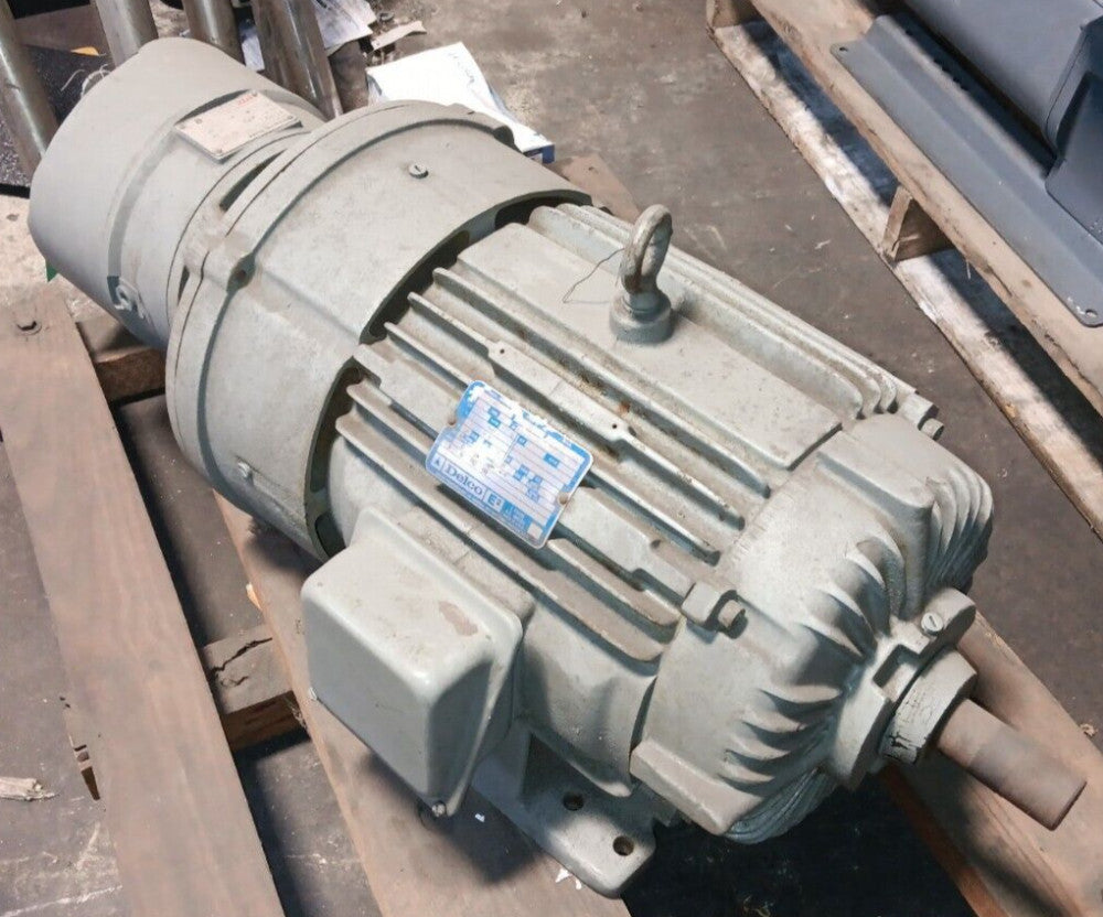 NEW DELCO E2 EG3104B1 7.5 HP STEARNS BRAKE MOTOR 3-PHASE 460 VAC 1770RPM 254UY