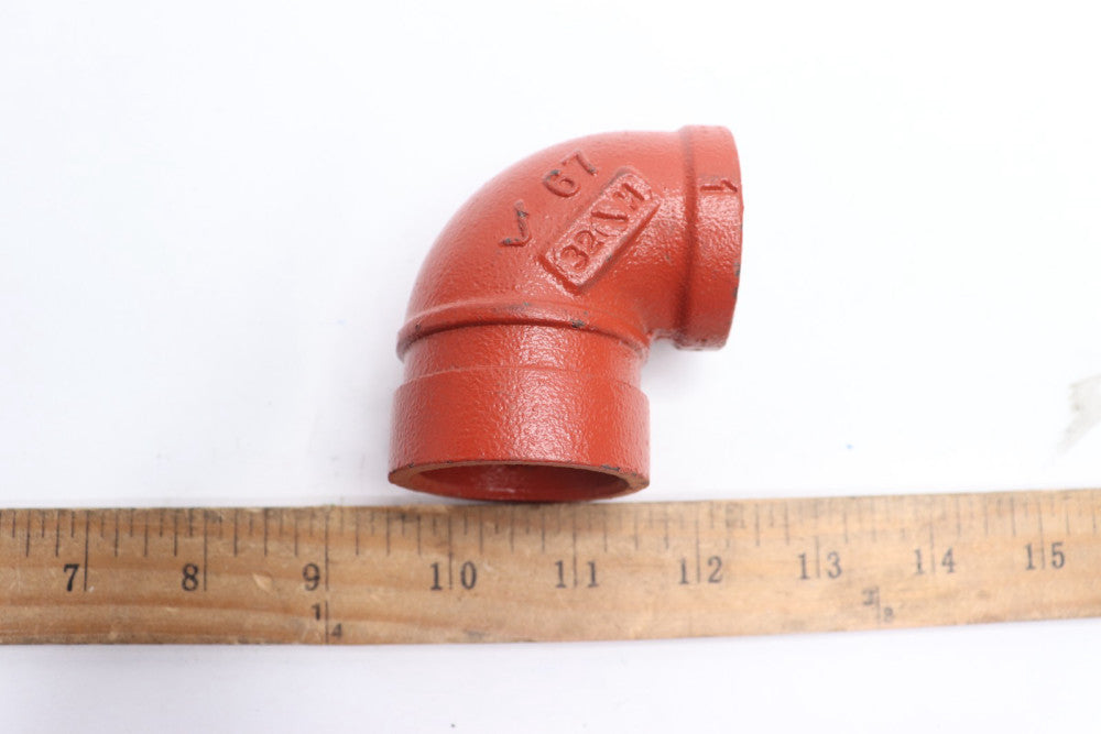 Reducing Elbow Pipe Fitting 1-1/2" x 1-1/4" 67