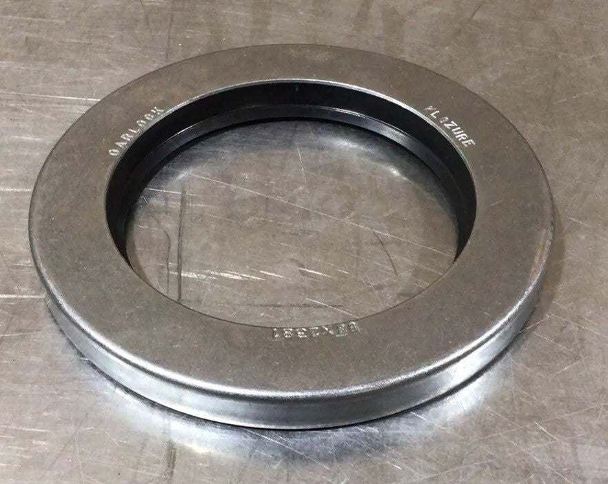 GARLOCK KLOZURE 3.5” Shaft Dia. x 5.125” Bore x 0.5” Seal Length 21086-2381 NOS