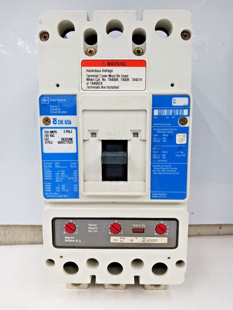 CUTLER HAMMER 250 AMP CIRCUIT BREAKER 3 POLE 240 VAC DK3250W W/ 250 AMP TRIP