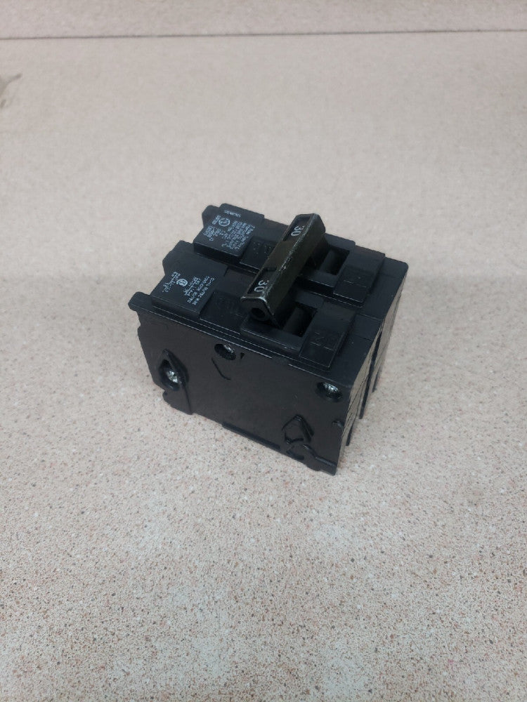New Old Stock! ITE Siemens Q230 QP230 2 Pole 30 Amp Plug In Breaker