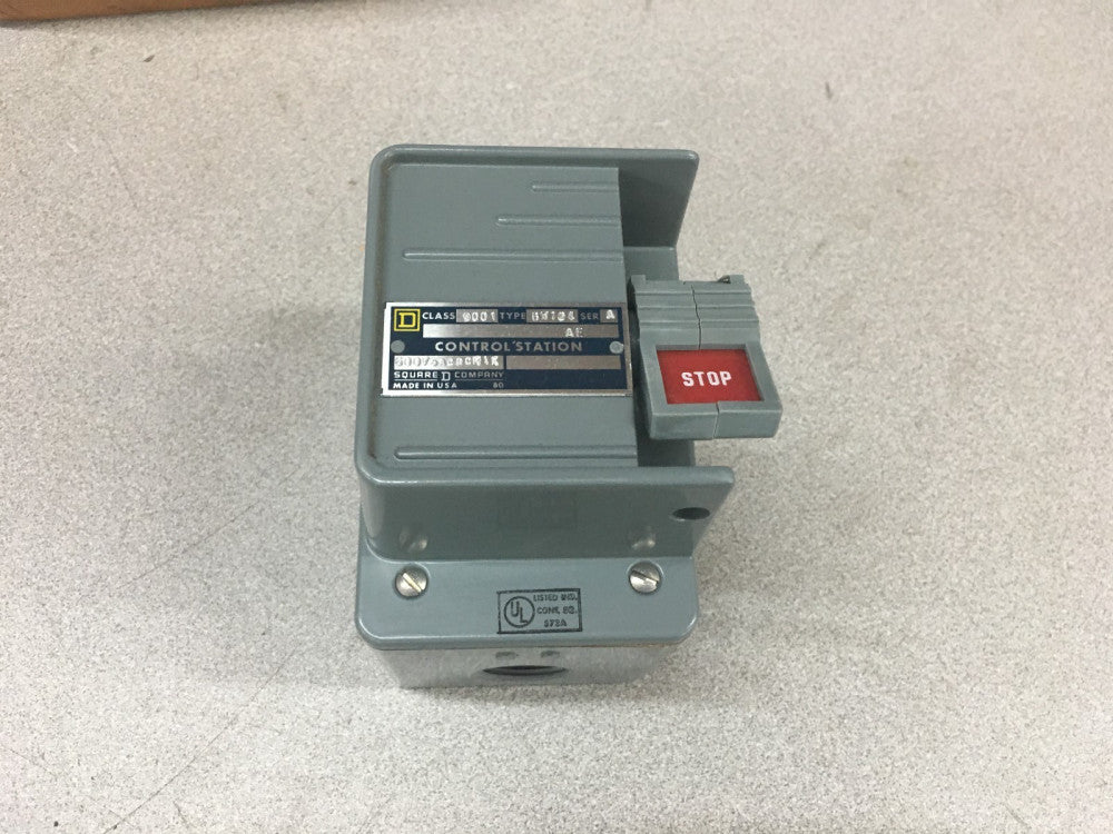 NEW NO BOX SQUARE D PUSHBUTTON STOP STATION 9001 BW-104 SERIES A