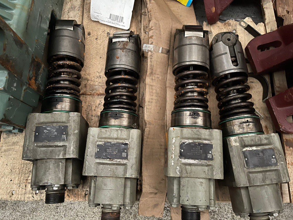 (4 PC LOT) BOSCH B444510014 Locomotive Fuel Injection Pump 332X1116 USED