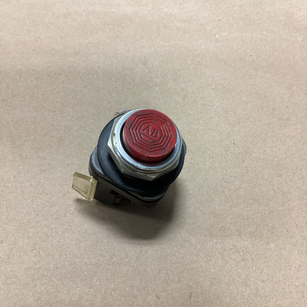 Allen Bradley 800T-B SER T Nema 4,13 Red Push Button With AB 800T-XA Series C