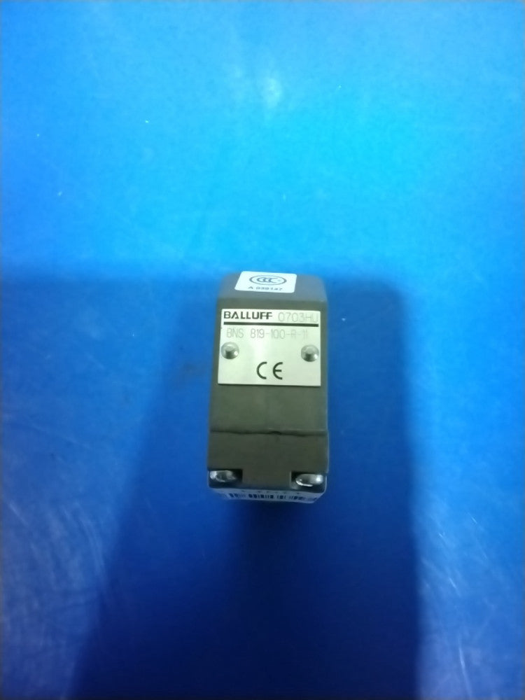 BALLUFF BNS 819-100-R-11 Limit Roller Switch 0703HU