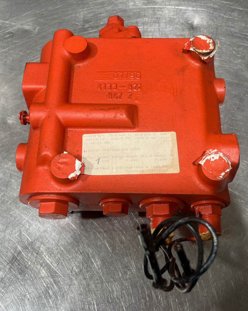 4166638 Ventiblock hydraulic Control Valve for Liebherr 511 wheel loader NOS