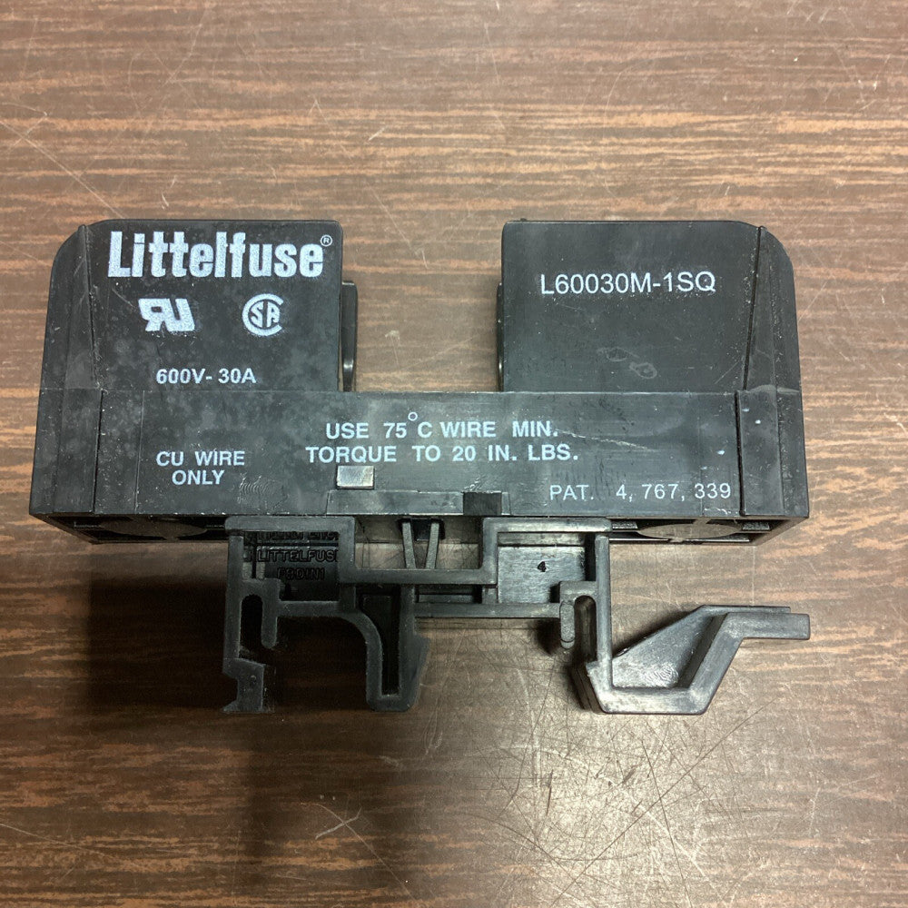 littlefuse fuse holder L60030M-1SQ G58