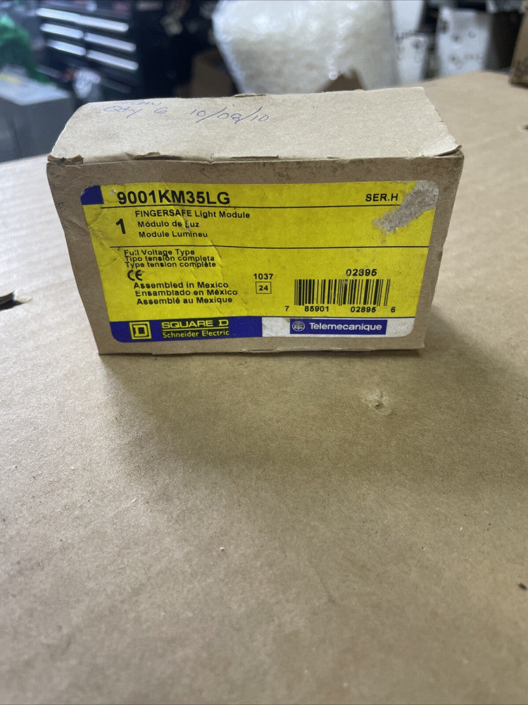 1) New! Square D 9001KM35LG Ser H Finger Safe Light Module