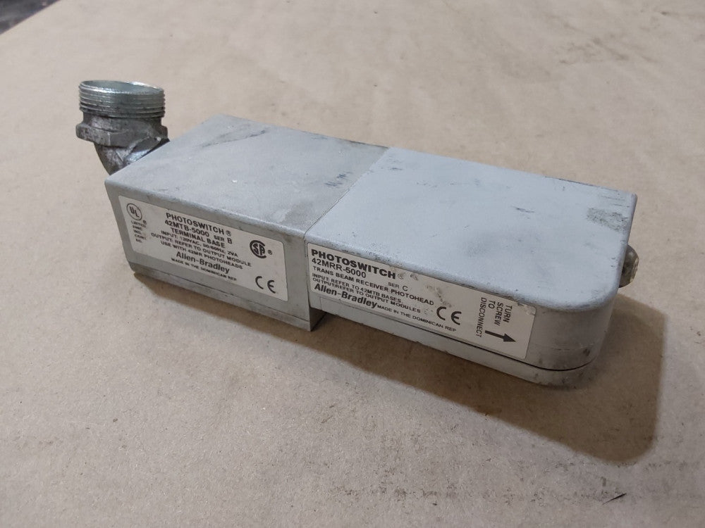 ALLEN BRADLEY 42MRR-5000 /C TRANS BEAM RECEIVER PHOTOHEAD With 42MTB-5000 Base