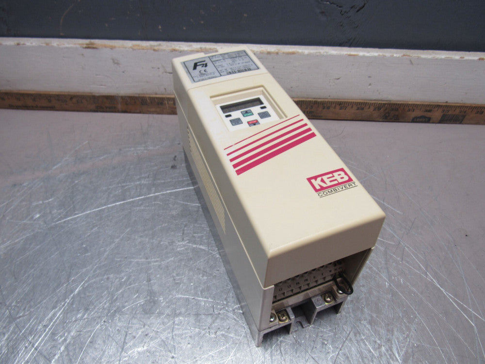 KEB F4 COMBIVERT CONTROLLER 09.F4.C1D-3420/1.4 2.8KVA 1.5KW 2/4P NICE TAKEOUT !!