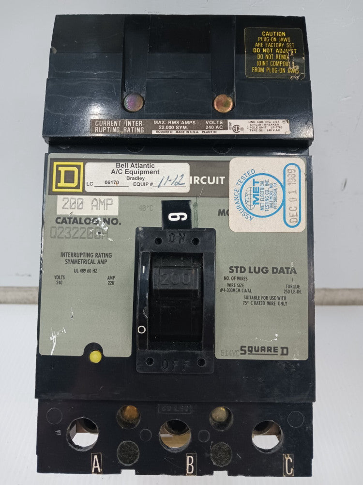 Square D 200 Amp I-Line Circuit Breaker 3 Pole 240 VAC 22kA Q232200H (Chipped)