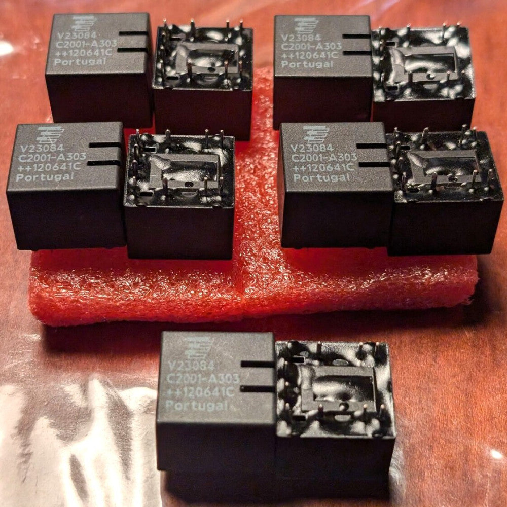 10PCS/New SIEMENS V23084-C2001-A303 Automotive Relay