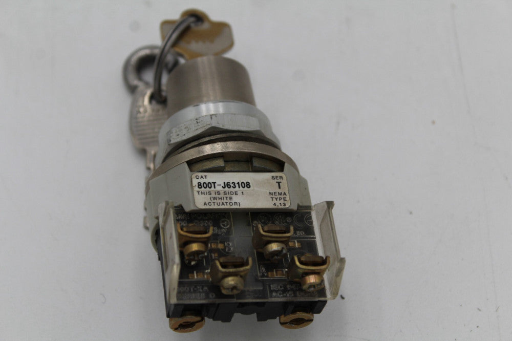 Allen-Bradley 800T-J63108 Ser. T Keyed Selector Switch