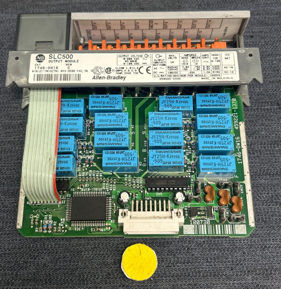 ALLEN-BRADLEY SLC500 OUTPUT MODULE SERIES C CAT NO 1746-OW16