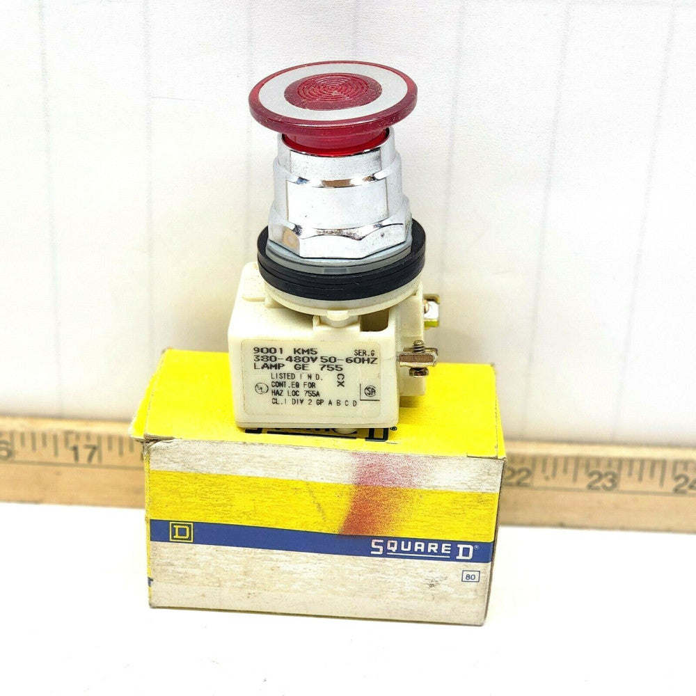 NEW SQUARE D CLASS 9001 TYPE KR8P5R RED MOMENTARY PUSH/PULL OPERATOR