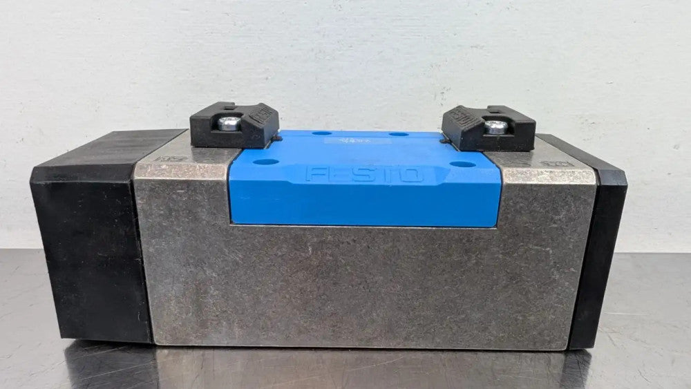 Festo VL-5/2-D-2-FR-C Pneumatic Valve 151844 40-240 PSI