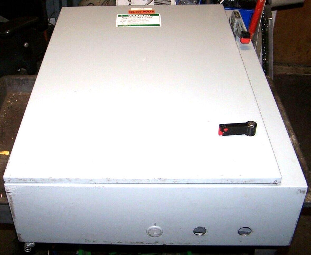 Square D 30 Amp Enclosed Non-Fused Safety Switch 600 VAC 3 Pole 9422BTCN30