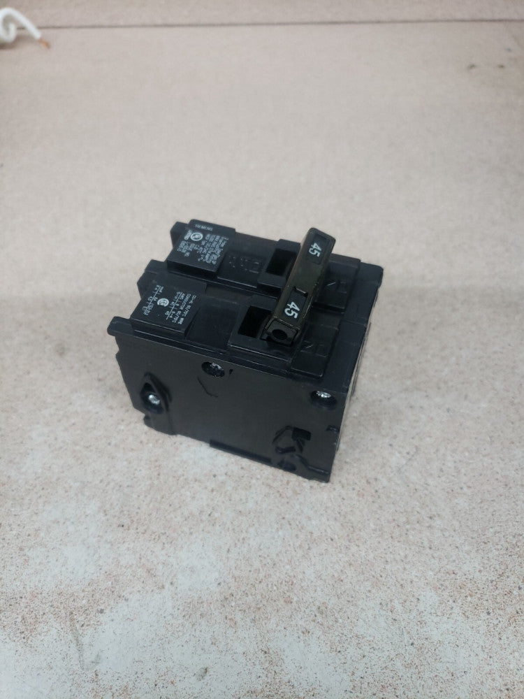 NEW OLD STOCK SIEMENS Q245 2 Pole 45 AMP Type QP Plug IN 120 240 VAC