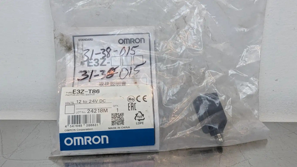 Omron E3Z-T86 Photoelectric Switch 15m 12-24VDC