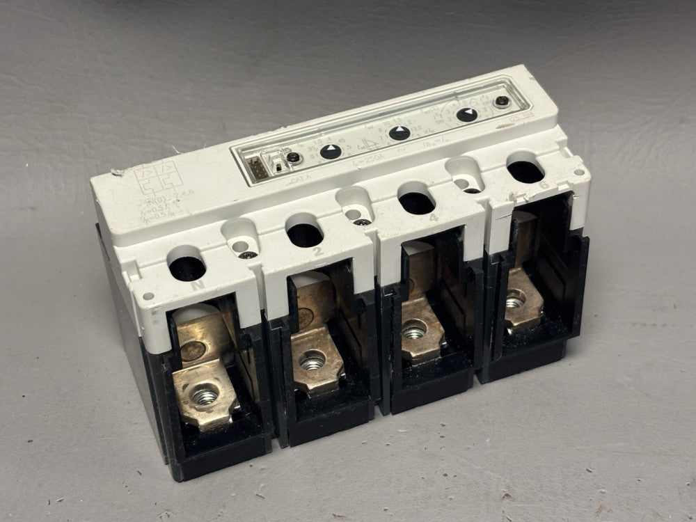 Siemens 250A Circuit Breaker trip unit 3VL9325-6BH45