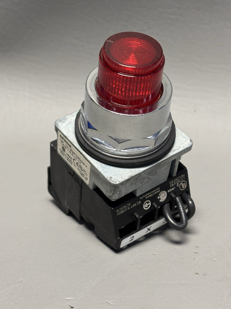 SIEMENS 52PT6D2AY ILLUMINATED RED PUSHBUTTON