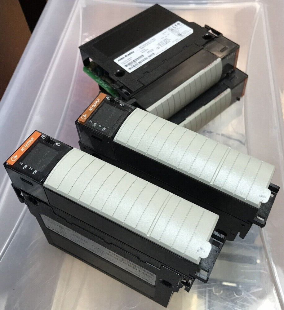 Allen Bradley 1756-OA16/A AC Output Module 1756-OA16 F/W Rev. 3.2