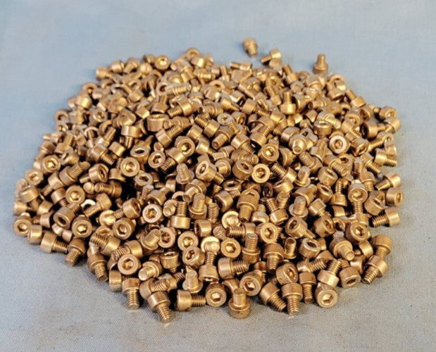 SOCKET HEAD CAP SCREW M4-0.7 X 5MM STAINLESS STEEL (LOT OF 625)
