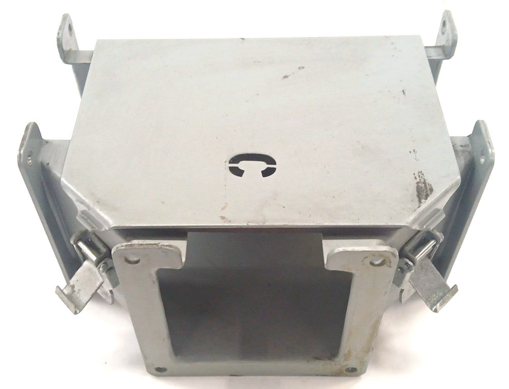 HOFFMAN F44LTA T-SHAPED FITTING HINGED TOP OPENING COVER 4" X 4" MILD STEEL