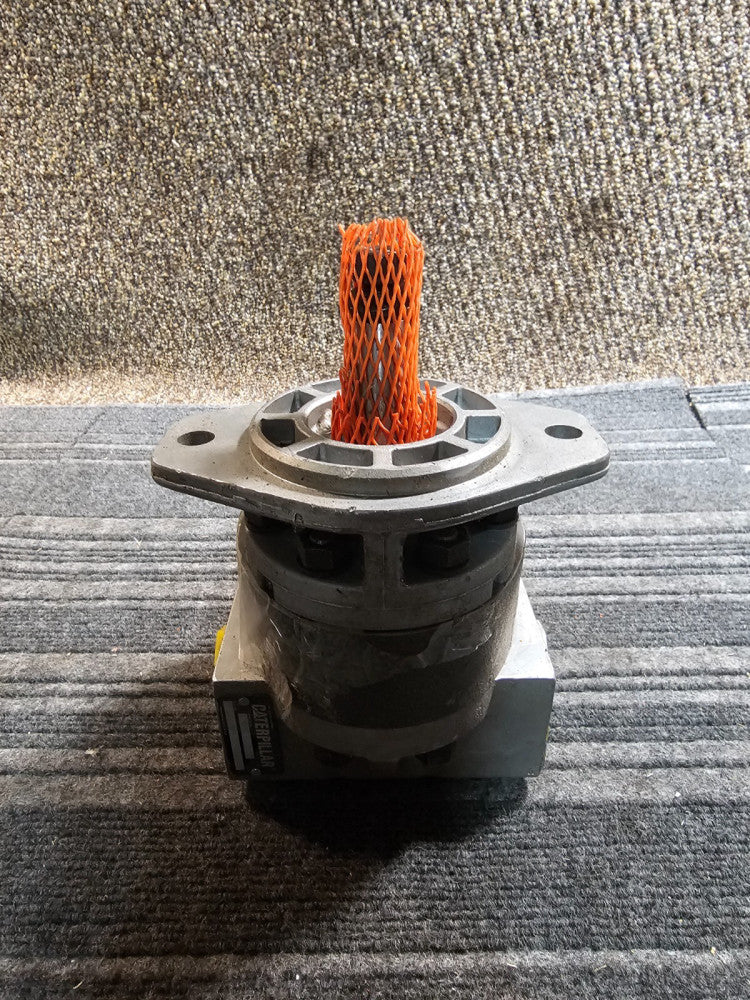 CAT 294-0857 1 Section Hydraulic Gear Pump For Asphalt Paver BG-2455D AP-1000D