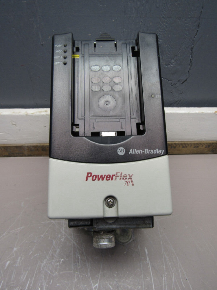 ALLEN BRADLEY POWERFLEX-70 20AD2P1A0AYNNDNN 1.0HP 480V XLNT USED TAKEOUT M/OFFER