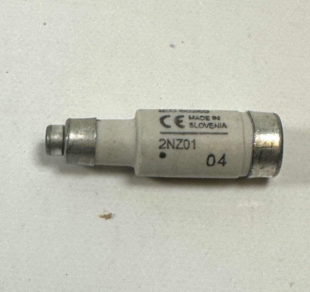 Bussmann 2NZ01 Fusible 2A/400V Ceramic Industrial D01 - New Fast Ship from USA