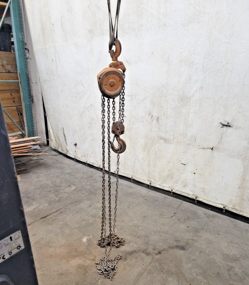 KITO CORPORATION 2-TON MANUAL CHAIN HOIST MODEL: C1F LOT: 663, CHAIN LENGTH:244"