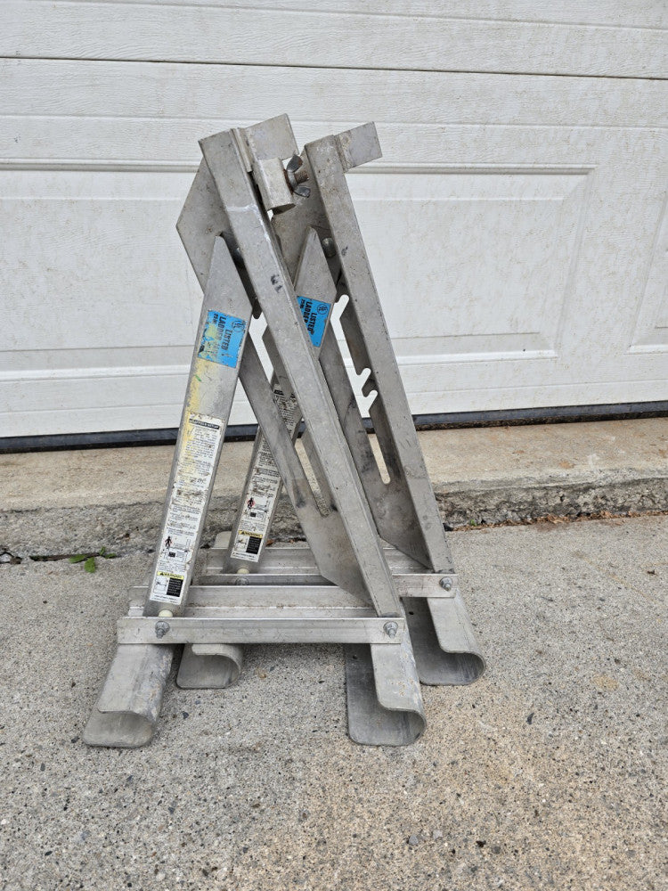Werner AC10-14-02 2 Rung Ladder Jack Pair Of 2 Heavy Duty Aluminum USA *Read*