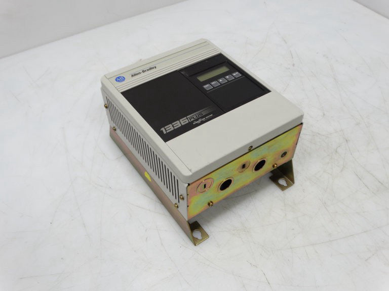 ALLEN BRADLEY 1336S-BRF10-AE-IT4 DRIVE