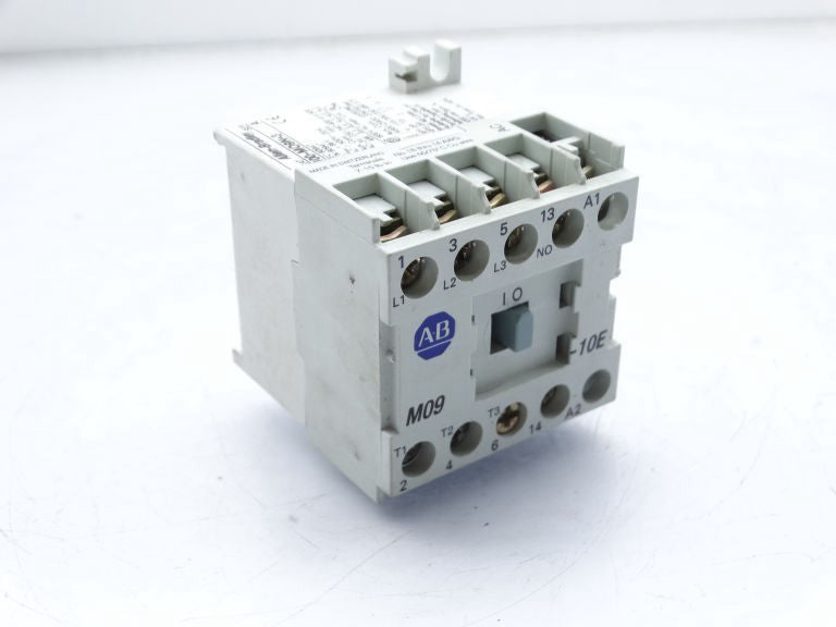 ALLEN BRADLEY 100-M09ND3 CONTACTOR - Used