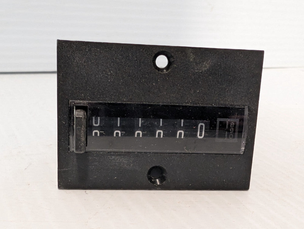 Hengstler 864 Totalizing Counter, 6-Digit, 890 Series