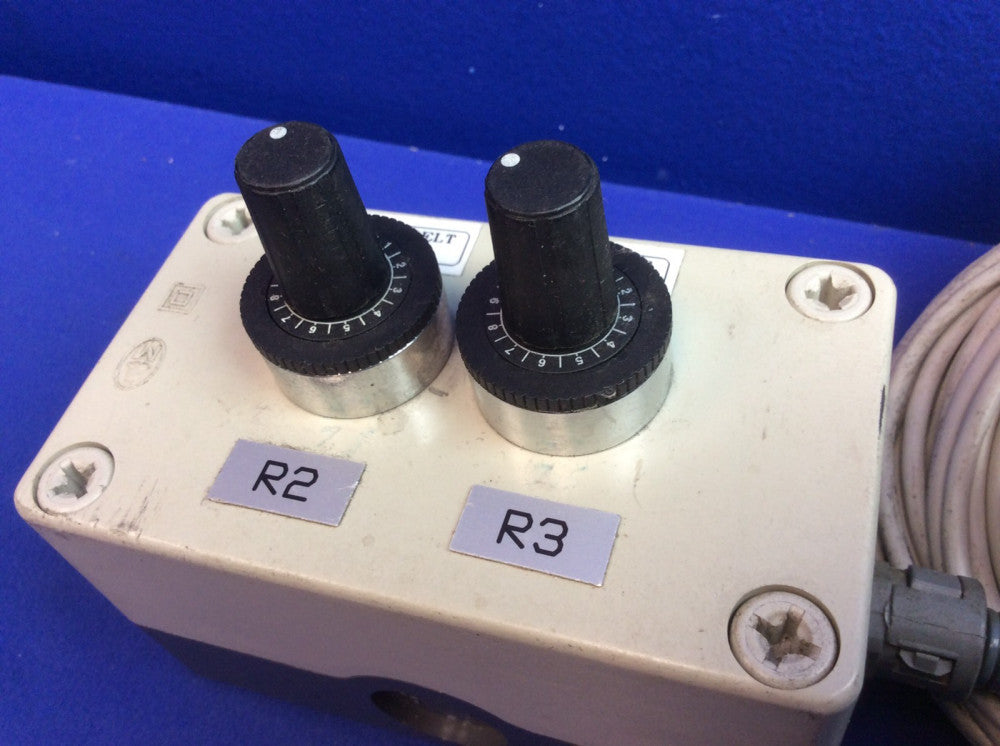 2x Potentiometer 4K7A With Klockner Moeller Enclosure and Cables (speed control)