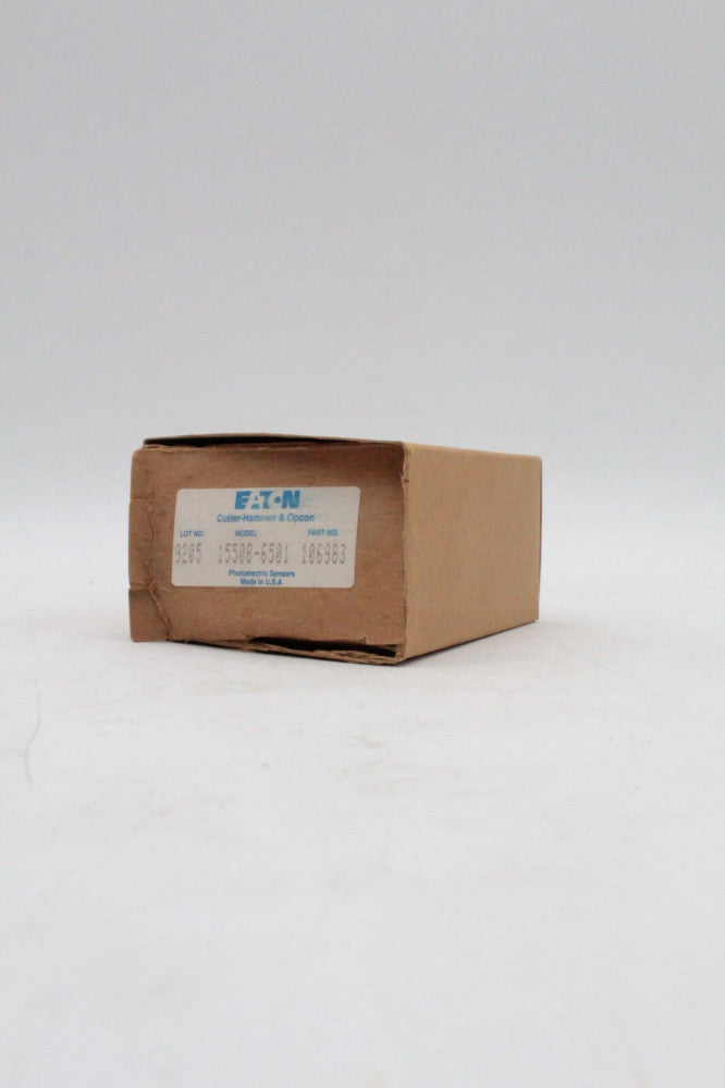 Eaton Cutler-Hammer 1550B-6501 Photoelectric Fiber Optic Sensor