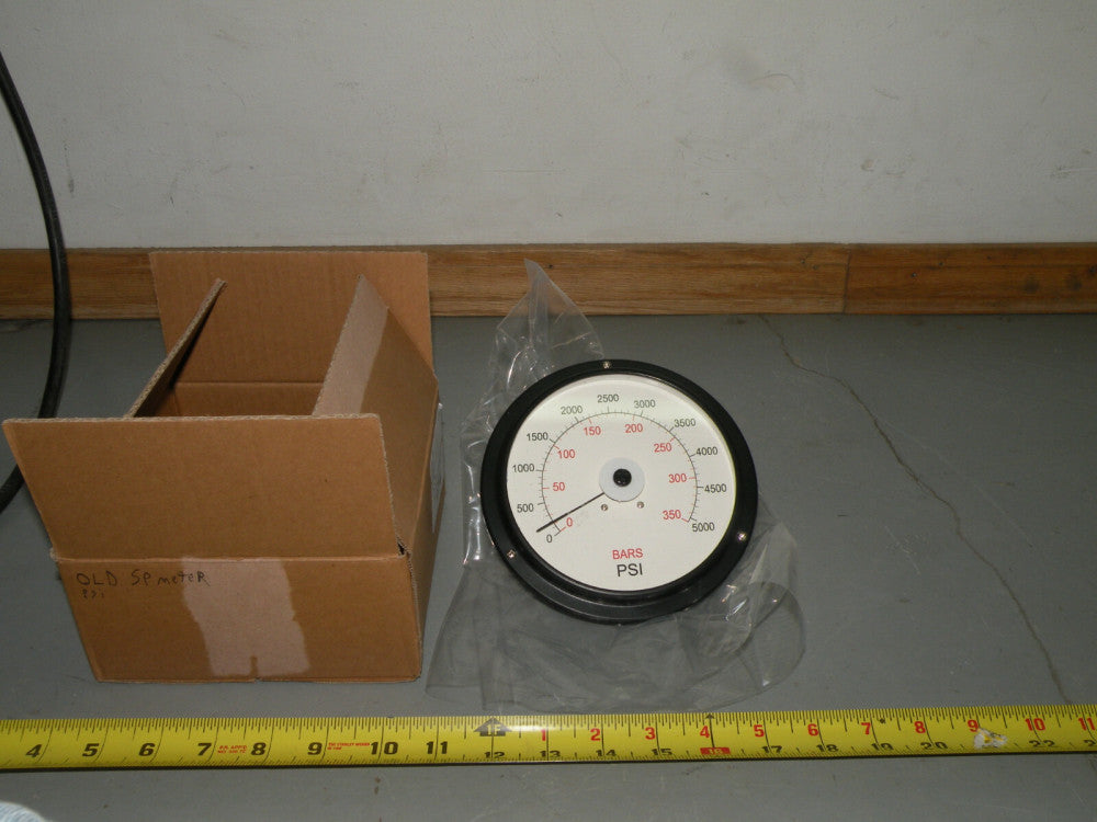CS Pressure Gauge 0-5000PSI 5" Faceplate 6" OD