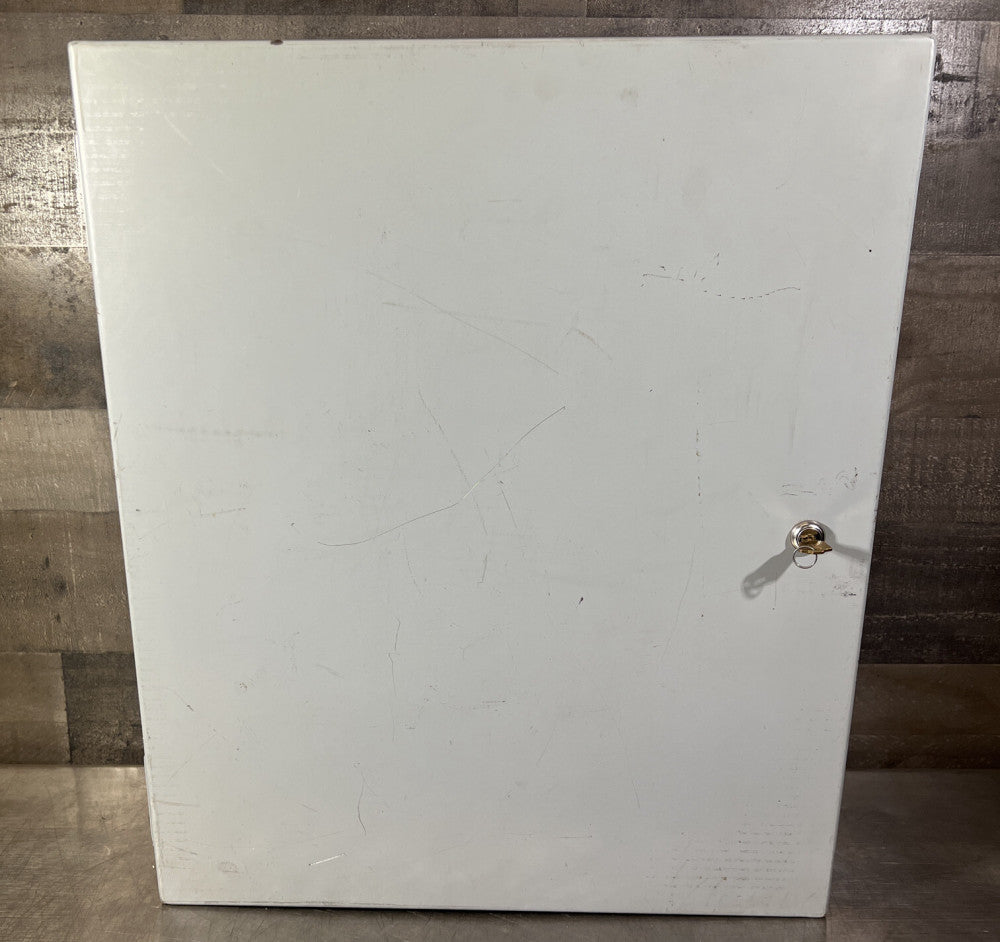 Nos Surplus McKinstry Type 1. 20”x 24” x6.5” Scratched & Scuffed